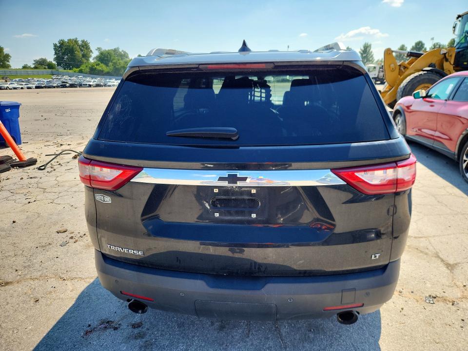 Photo 6 from auction – 2018 CHEVROLET TRAVERSE with VIN 1GNERHKW1JJ107931