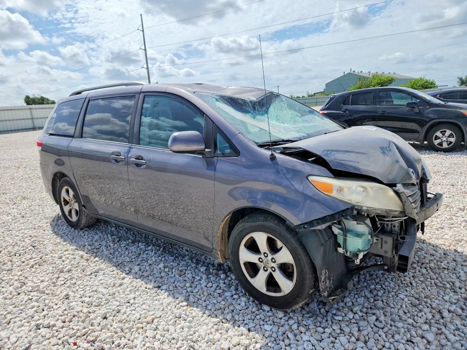 Photo 4 from auction – 2011 TOYOTA SIENNA with VIN 5TDKK3DC7BS063606