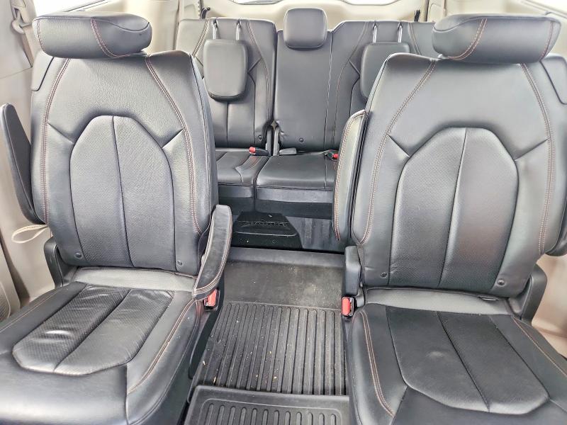 Photo 10 from auction – 2020 CHRYSLER PACIFICA with VIN 2C4RC1BGXLR124088