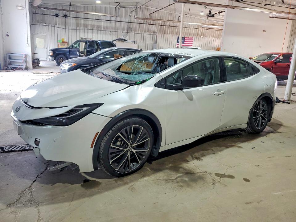 TOYOTA PRIUS 2024 with VIN JTDACAAU6R3035754 - Photo from auction