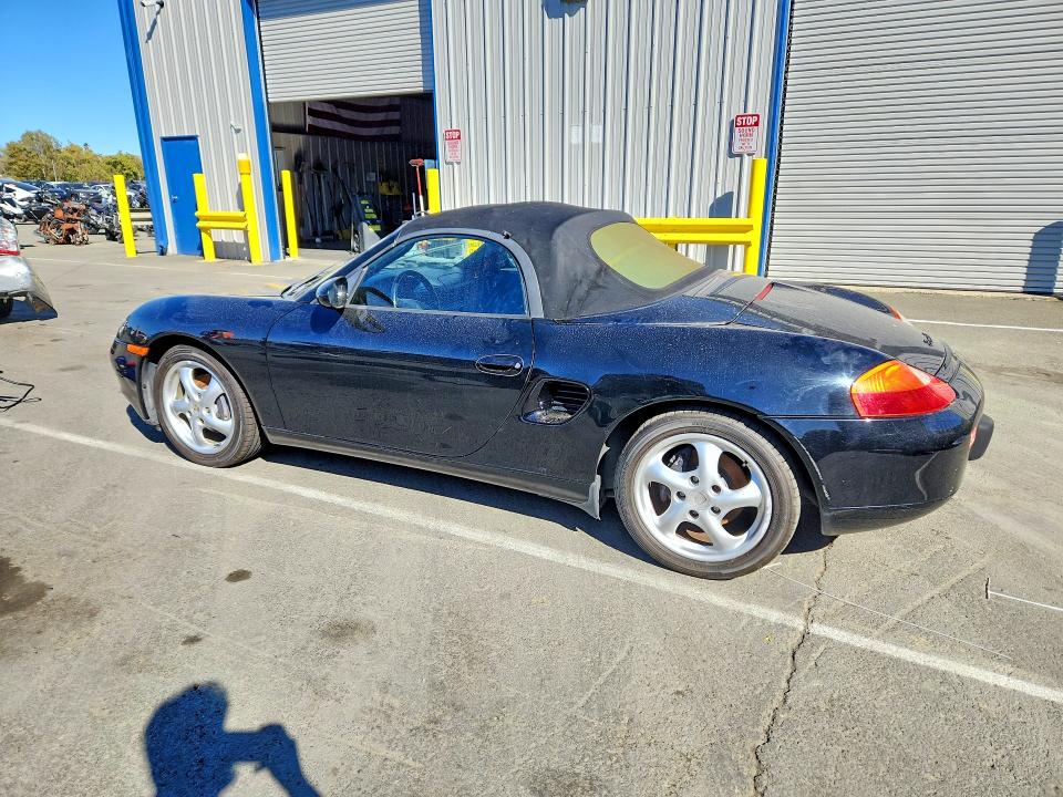 Photo 2 from auction – 2000 PORSCHE BOXSTER with VIN WP0CA2983YU622031