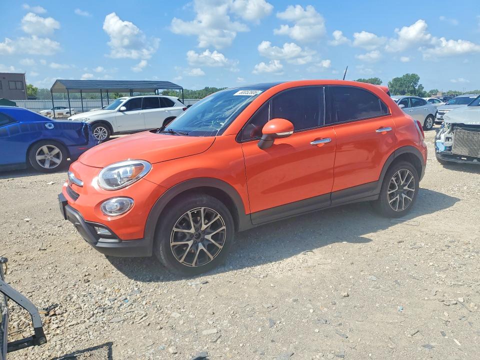FIAT 500X 2017 with VIN ZFBCFYCB2HP518964 - Photo from auction