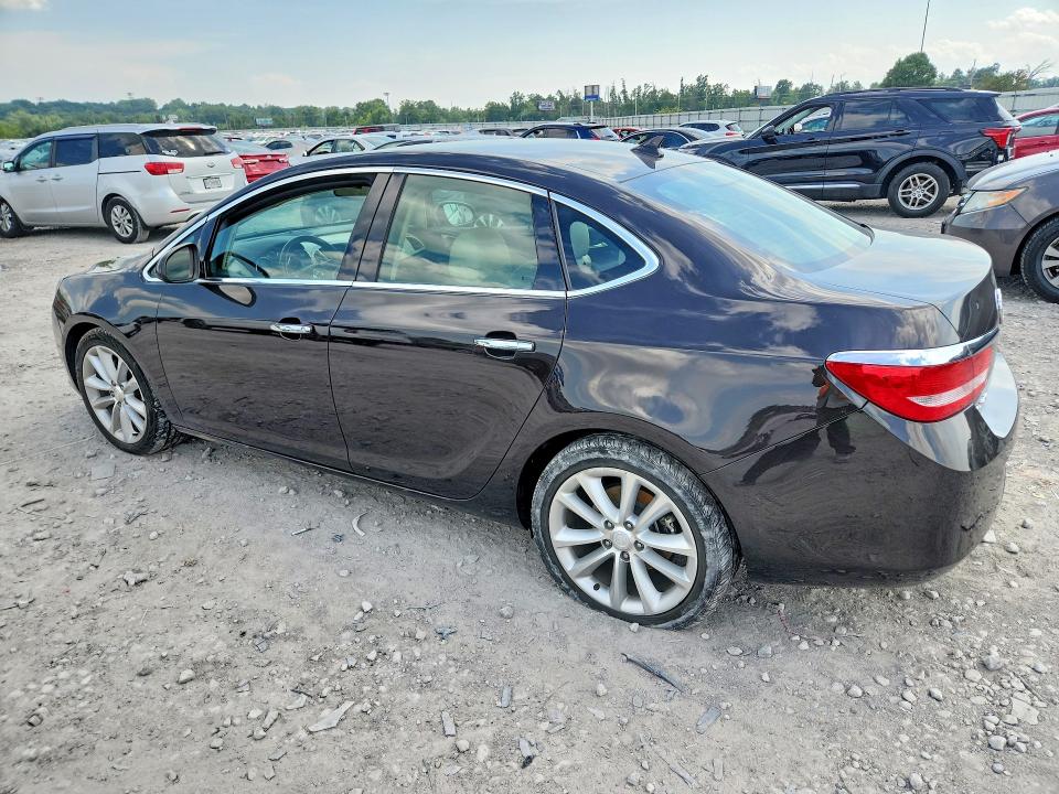 Photo 2 from auction – 2013 BUICK VERANO with VIN 1G4PP5SK0D4120977