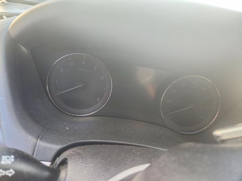 Photo 9 from auction – 2016 HYUNDAI GENESIS with VIN KMHGN4JE2GU137635