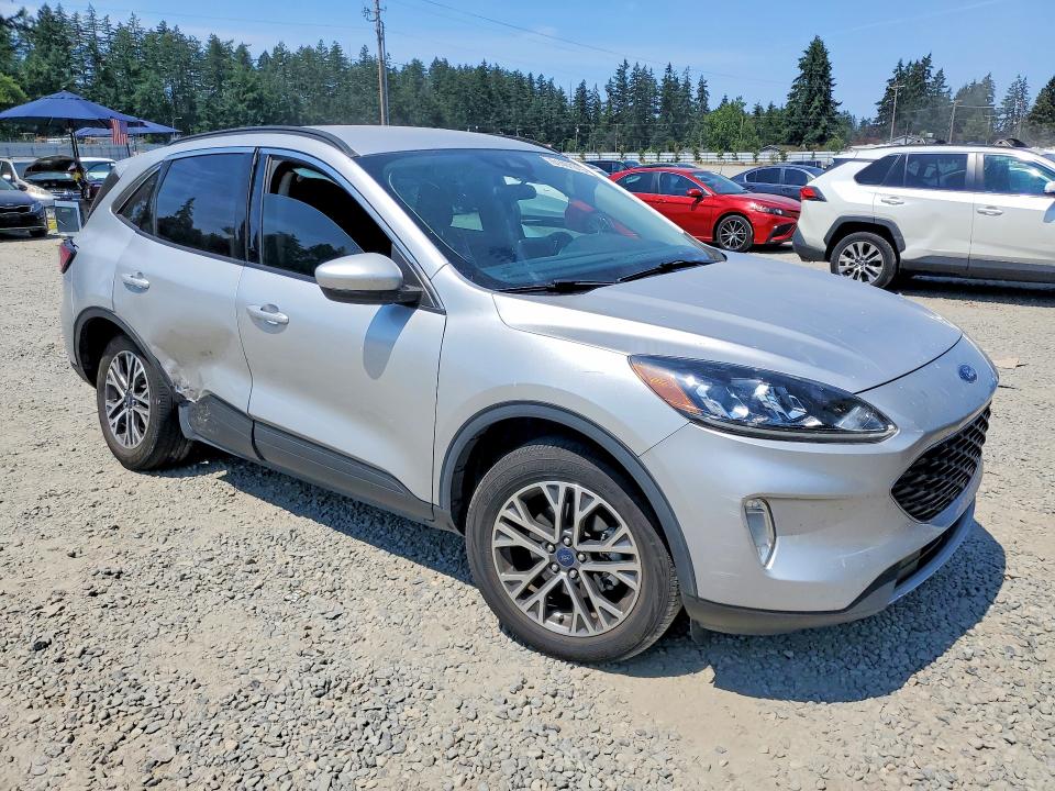 Photo 4 from auction – 2020 FORD ESCAPE with VIN 1FMCU9H68LUC02799