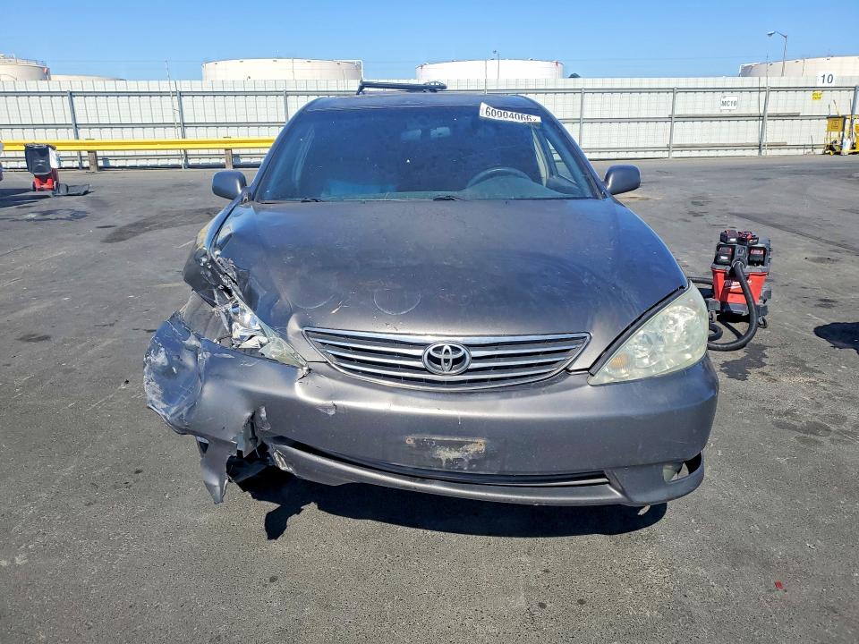 Photo 5 from auction – 2005 TOYOTA CAMRY with VIN 4T1BF30K05U591291