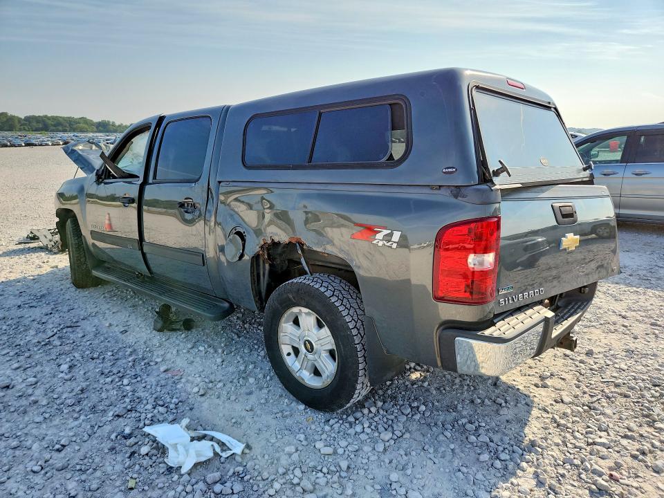 Photo 2 from auction – 2011 CHEVROLET SILVERADO with VIN 3GCPKSE38BG310449