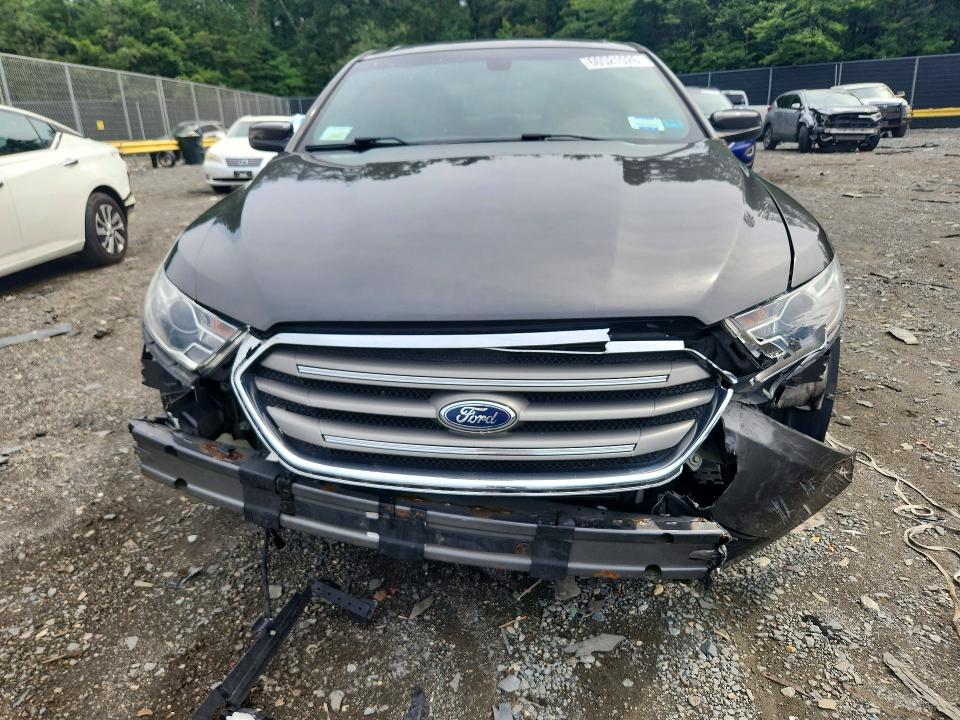 Photo 5 from auction – 2018 FORD TAURUS with VIN 1FAHP2E82JG103153