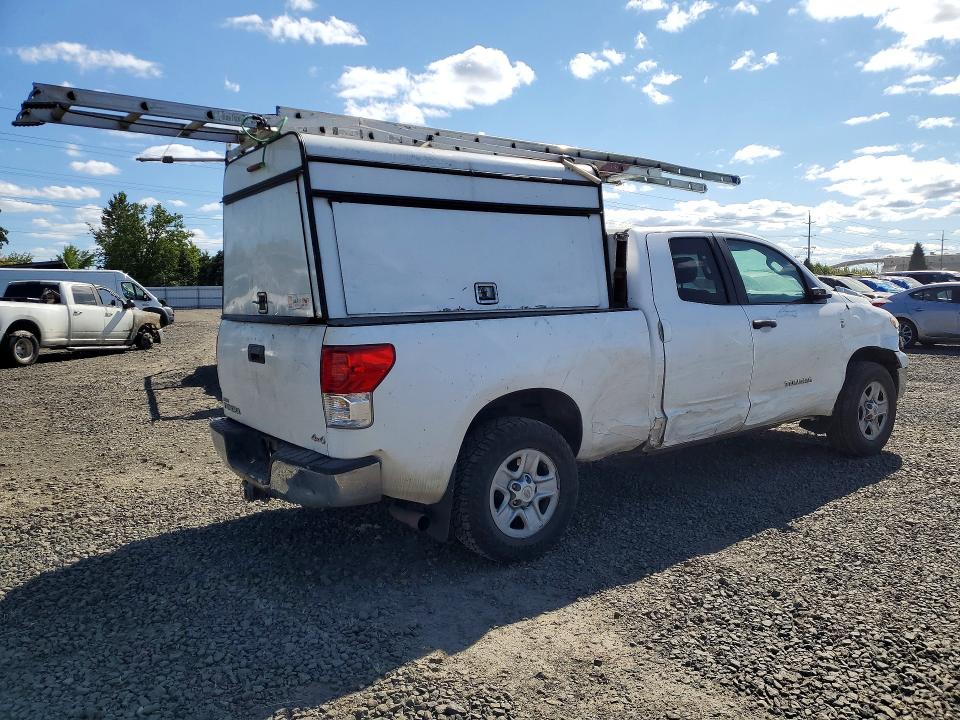 Photo 3 from auction – 2010 TOYOTA TUNDRA with VIN 5TFUM5F19AX004124