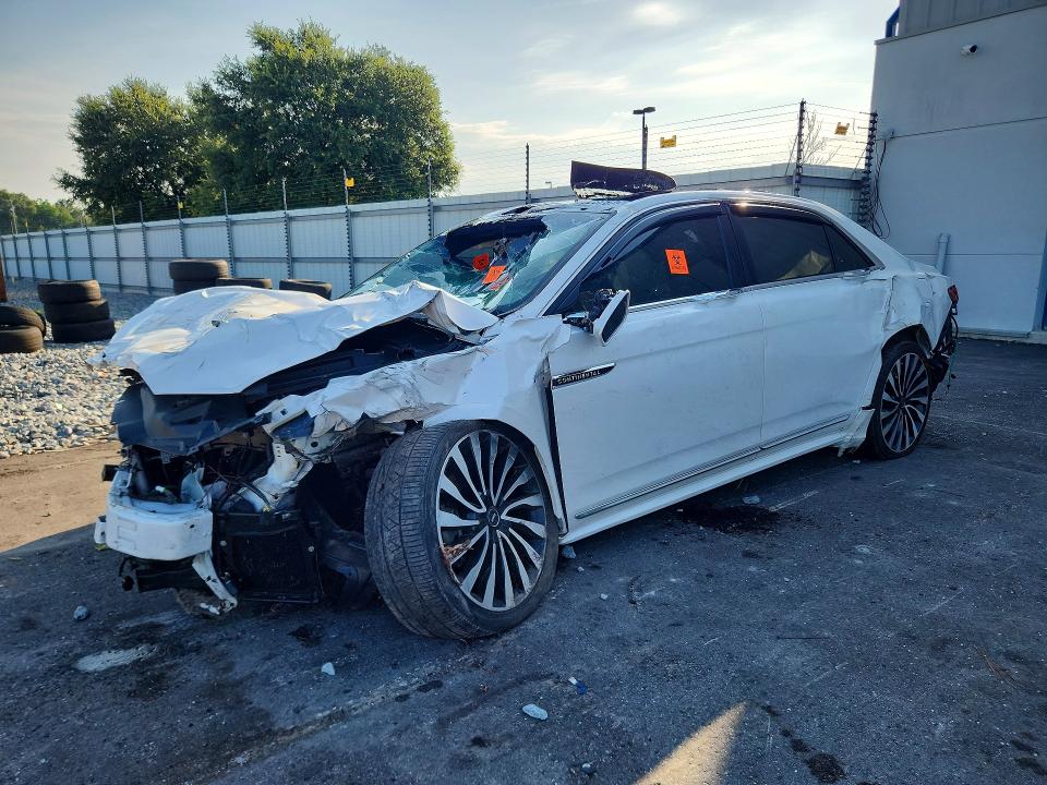 LINCOLN CONTINENTAL 2017 with VIN 1LN6L9BC4H5624164 - Photo from auction