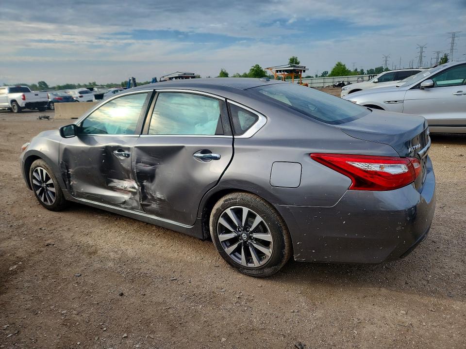Photo 2 from auction – 2017 NISSAN ALTIMA with VIN 1N4AL3AP8HC260784