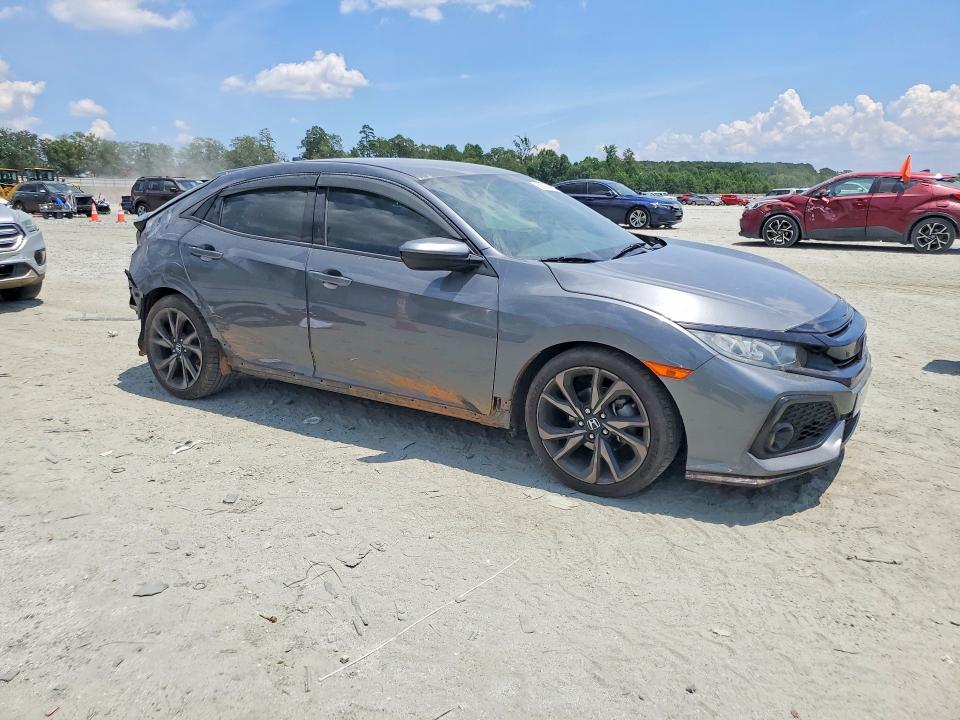 Photo 4 from auction – 2018 HONDA CIVIC with VIN SHHFK7G46JU221805