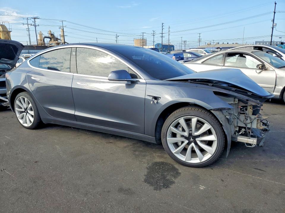 Photo 4 from auction – 2020 TESLA MODEL 3 with VIN 5YJ3E1EB1LF711971