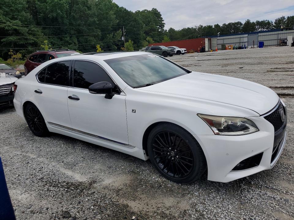 Foto 4 de la subasta – 2015 LEXUS LS con VIN JTHBL5EF7F5135884