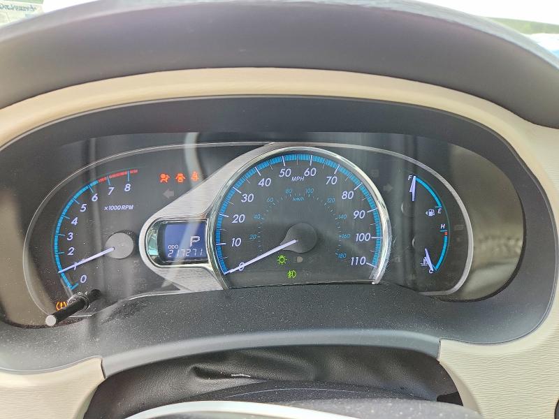 Photo 9 from auction – 2014 TOYOTA SIENNA with VIN 5TDYK3DC6ES523840