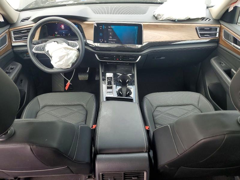Photo 8 from auction – 2025 VOLKSWAGEN ATLAS with VIN 1V2KR2CA3SC552655