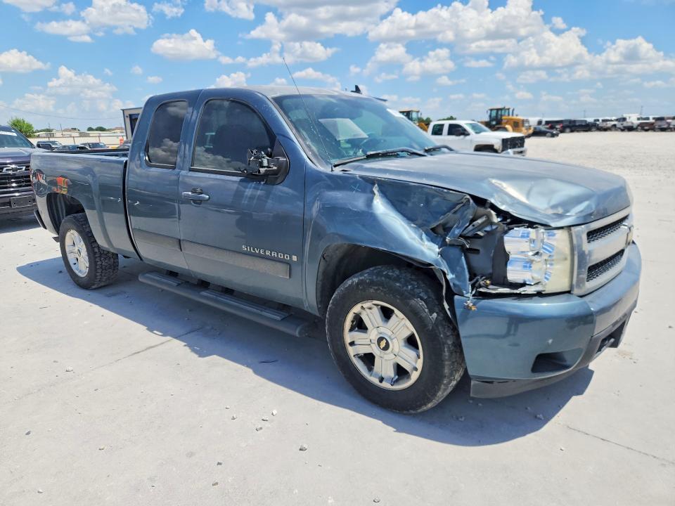 Foto 4 de la subasta – 2008 CHEVROLET SILVERADO con VIN 2GCEK19J181290878