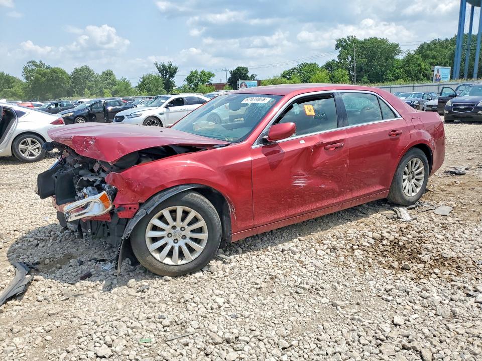 CHRYSLER 300 2013 with VIN 2C3CCAAGXDH731997 - Photo from auction