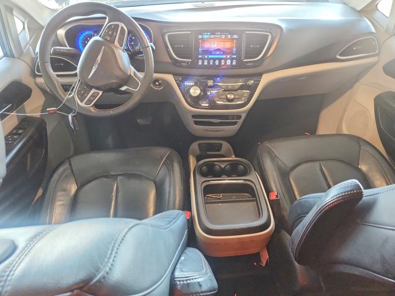 Снимка 8 от търг – 2017 CHRYSLER PACIFICA с VIN 2C4RC1BG5HR532635