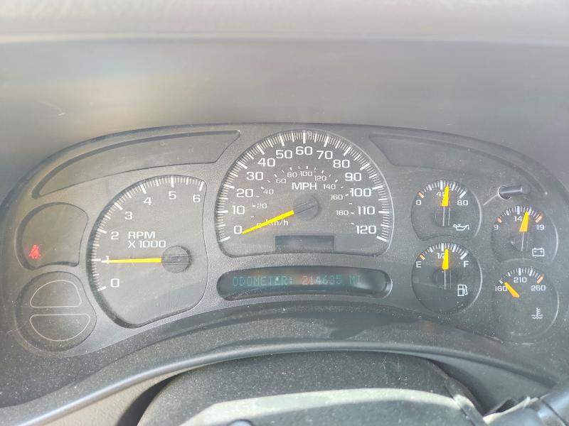 Photo 9 from auction – 2004 CHEVROLET SILVERADO with VIN 2GCEK19TX41319113