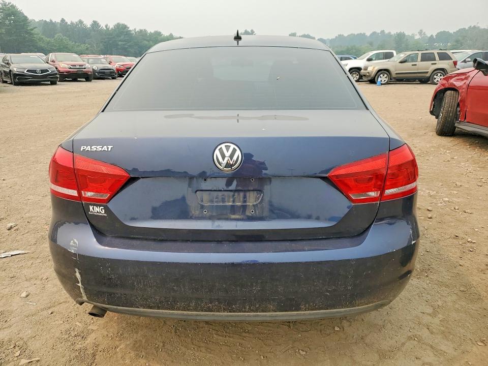 Photo 6 from auction – 2013 VOLKSWAGEN PASSAT with VIN 1VWAP7A35DC078213