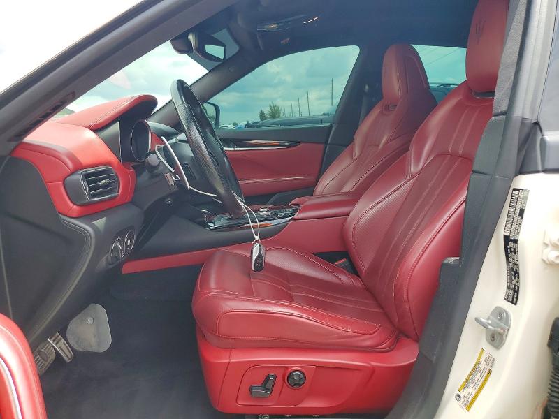 Photo 7 from auction – 2018 MASERATI LEVANTE with VIN ZN661YUS0JX284352