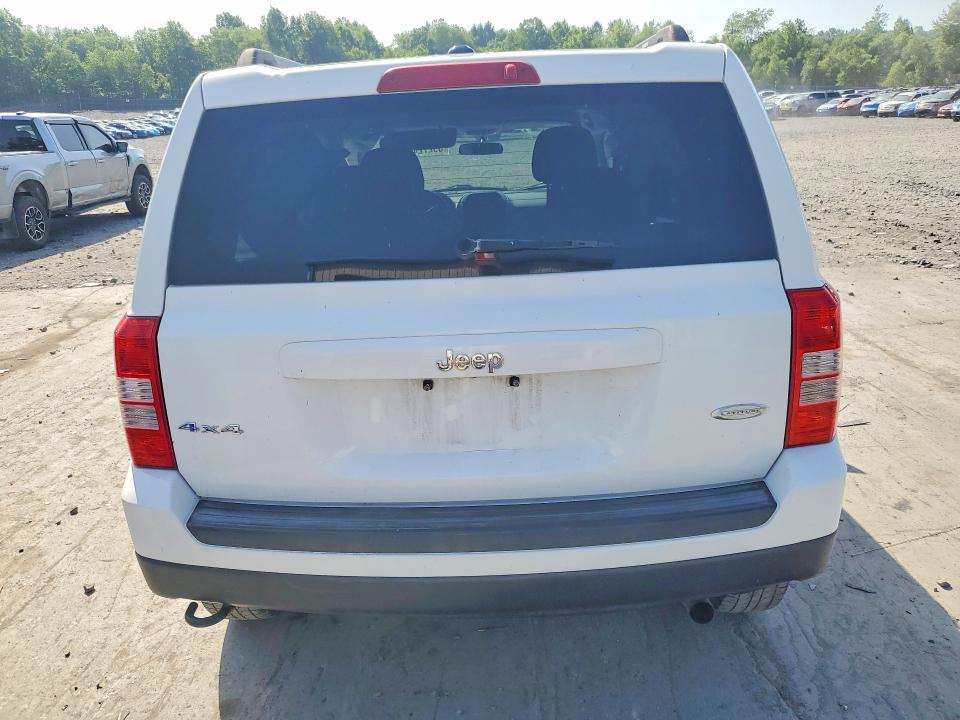 Photo 6 from auction – 2014 JEEP PATRIOT with VIN 1C4NJRFB7ED717415