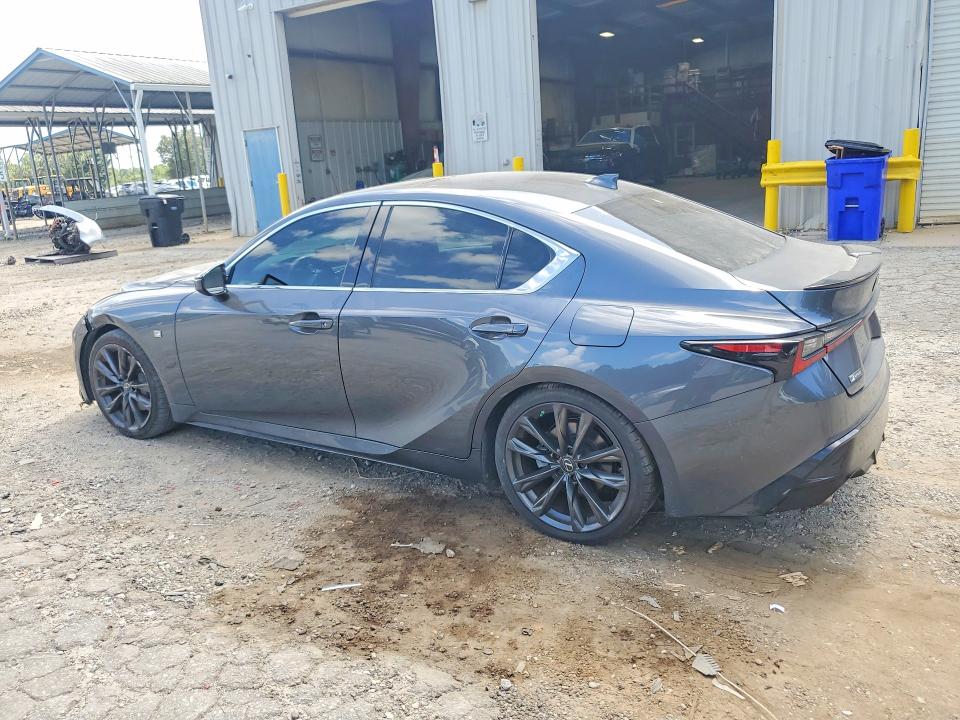 Photo 2 from auction – 2021 LEXUS IS with VIN JTHGZ1B27M5045761