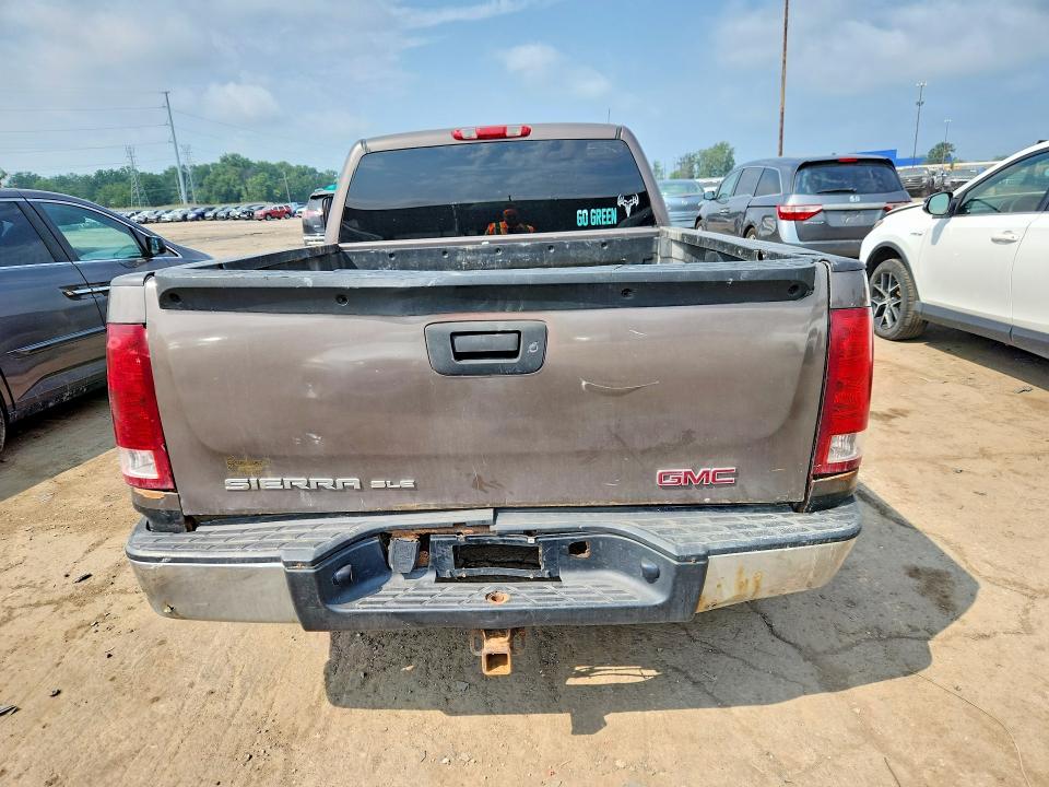 Photo 6 from auction – 2008 GMC SIERRA with VIN 2GTEK19C381309304