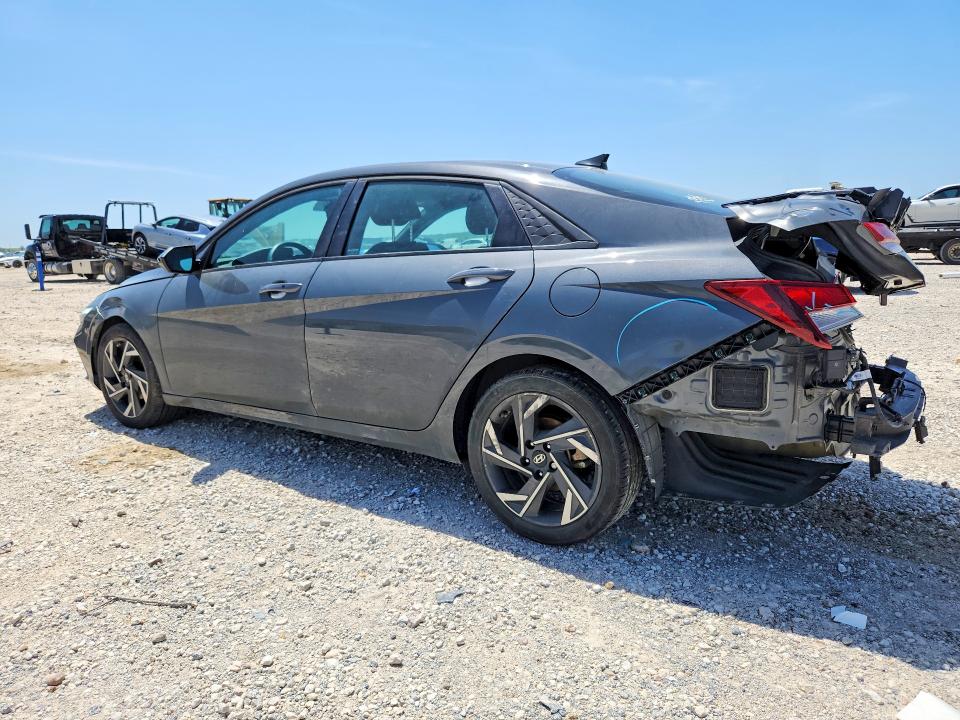 Photo 2 from auction – 2025 HYUNDAI ELANTRA with VIN KMHLM4SU935688