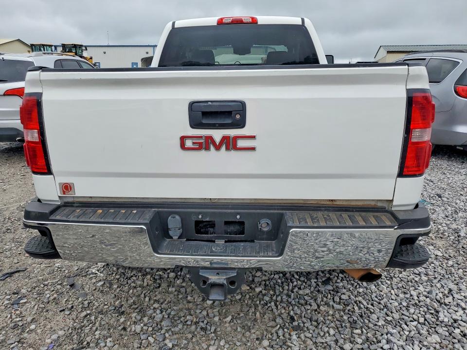 Photo 6 from auction – 2018 GMC SIERRA with VIN 1GT12REG4JF200824