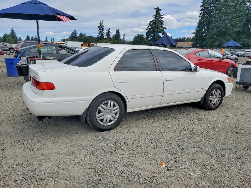 Photo 3 from auction – 2000 TOYOTA CAMRY with VIN JT2BG22K7Y0397158