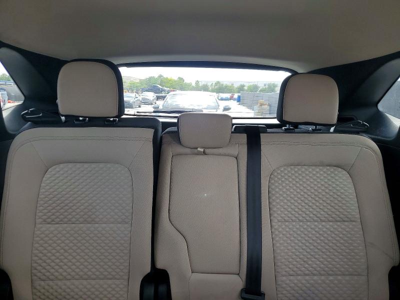 Photo 10 from auction – 2020 FORD ESCAPE SE FWD with VIN 1FMCU0G68LUA23935