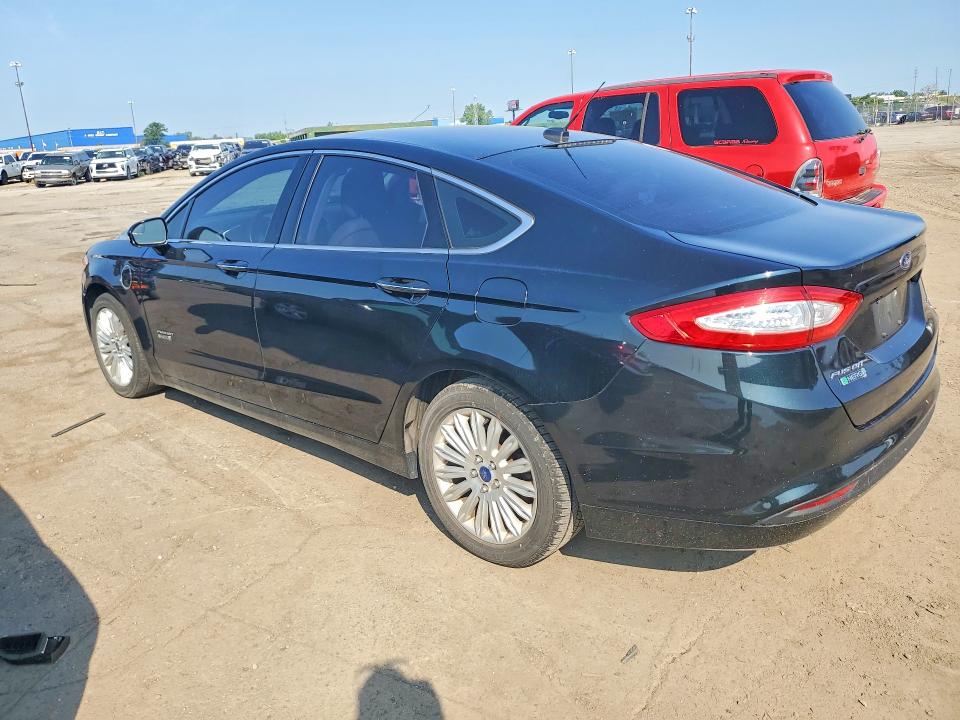 Photo 2 from auction – 2014 FORD FUSION with VIN 3FA6P0PU9ER117653