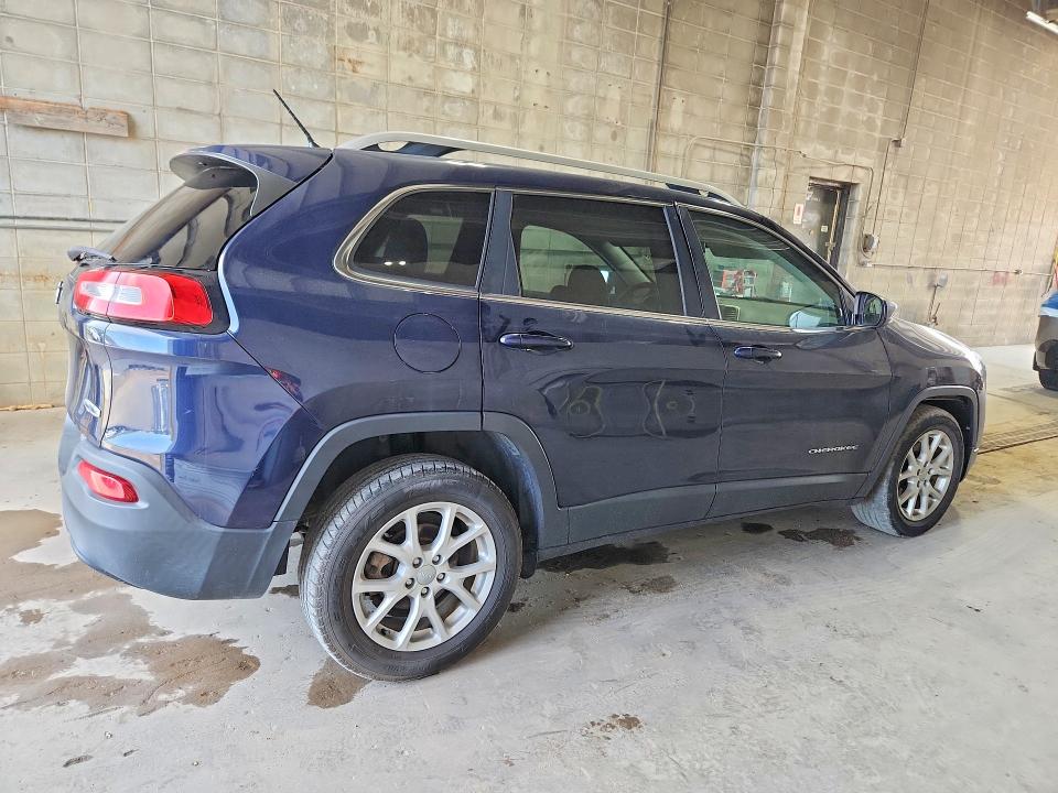 Photo 3 from auction – 2015 JEEP CHEROKEE with VIN 1C4PJLCB1FW759806