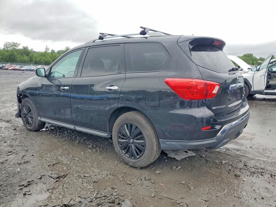 Photo 2 from auction – 2017 NISSAN PATHFINDER with VIN 5N1DR2MM9HC623896