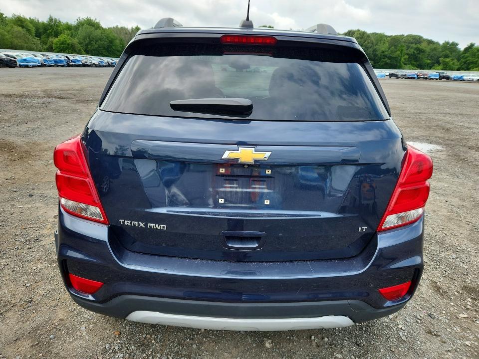Photo 6 from auction – 2018 CHEVROLET TRAX with VIN 3GNCJPSB0JL272061