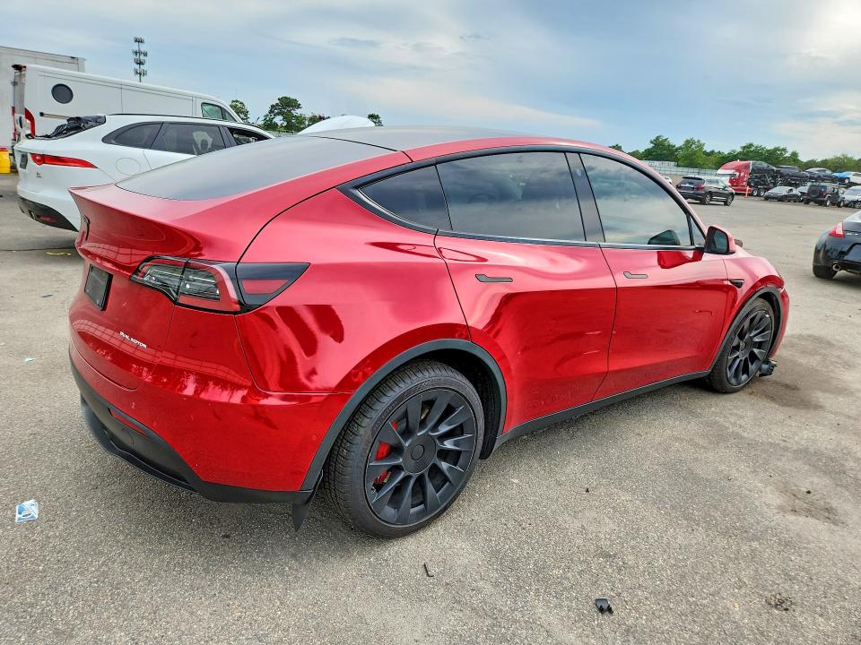 Photo 3 from auction – 2022 TESLA MODEL Y with VIN 7SAYGDEE7NF342566