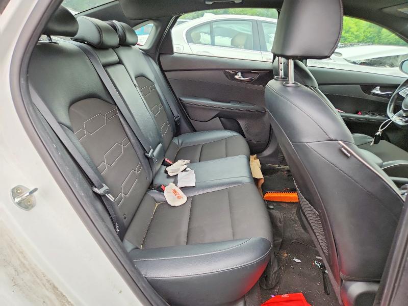 Photo 10 from auction – 2021 KIA FORTE with VIN 3KPF34AD4ME299774