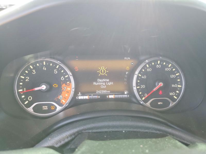 Photo 9 from auction – 2015 JEEP RENEGADE with VIN ZACCJADTXFPB44873