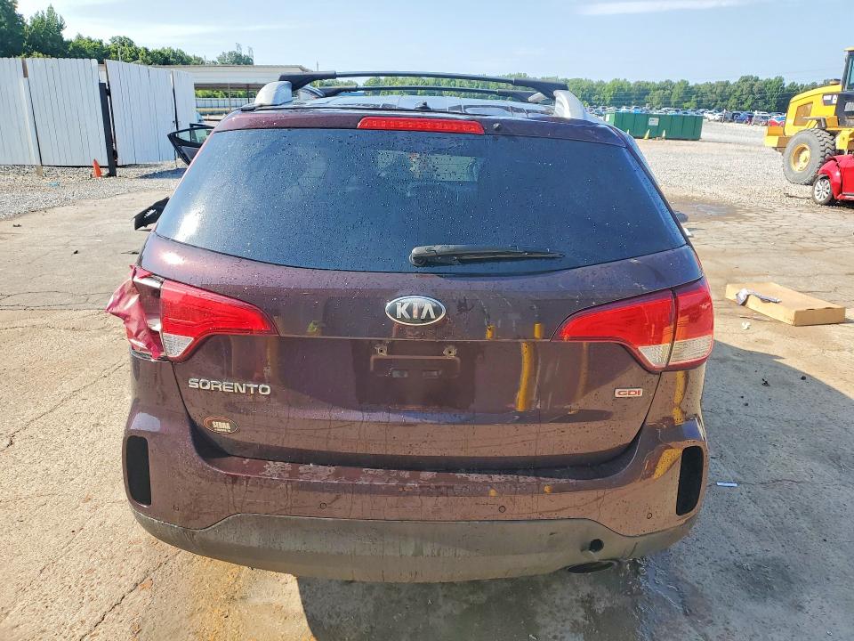 Photo 6 from auction – 2014 KIA SORENTO with VIN 5XYKT4A63EG472544
