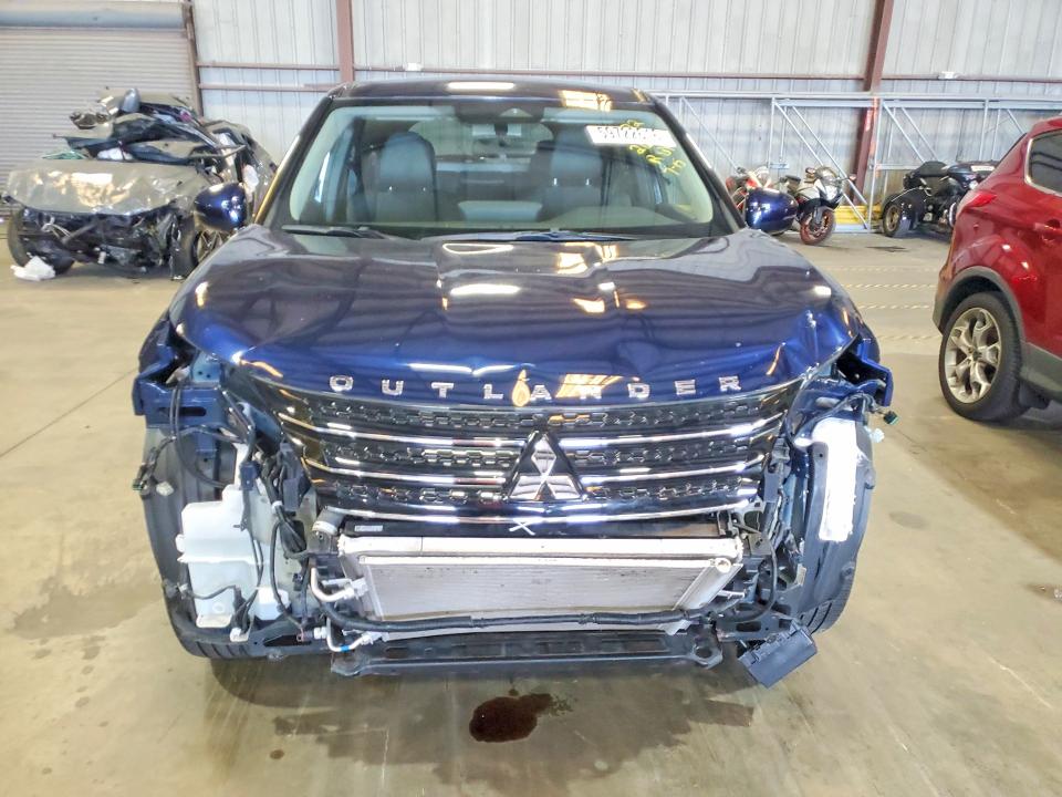 Photo 5 from auction – 2024 MITSUBISHI OUTLANDER with VIN JA4J3VA87RZ010332