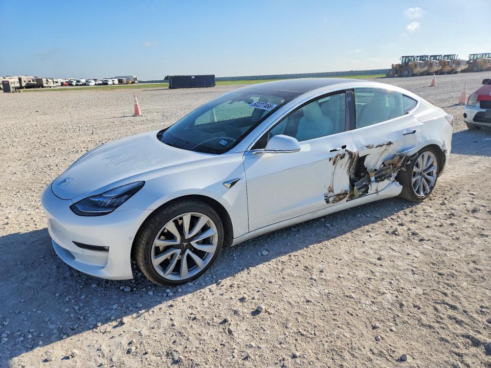 TESLA MODEL 3 2019 with VIN 5YJ3E1EB9KF365988 - Photo from auction