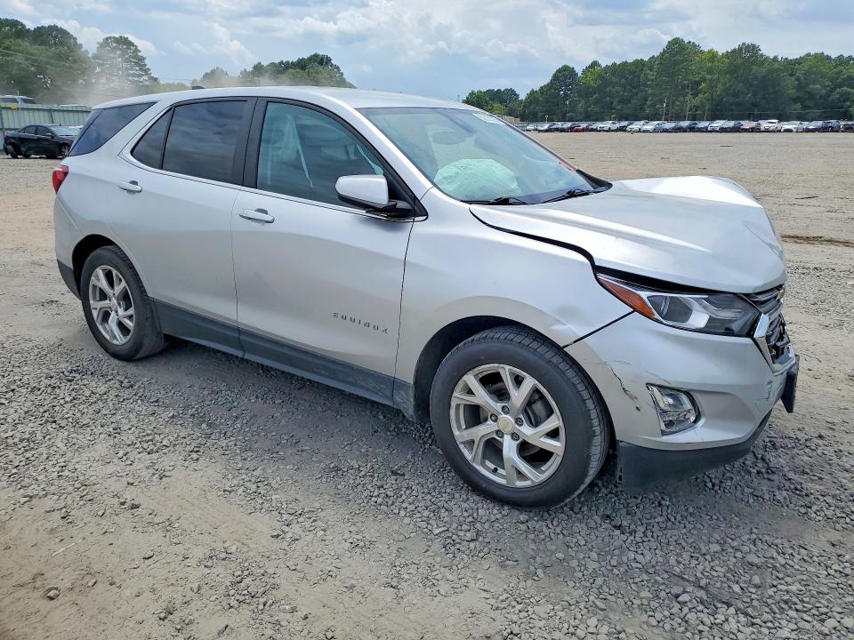 Photo 4 from auction – 2021 CHEVROLET EQUINOX with VIN 3GNAXKEV4MS107137