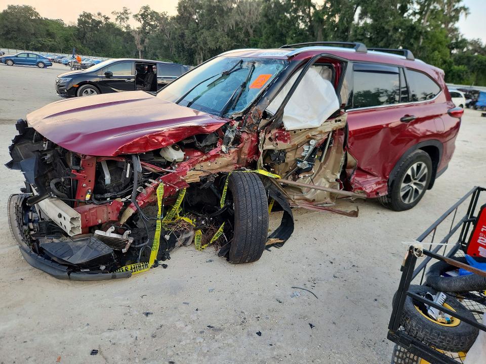 TOYOTA HIGHLANDER 2020 with VIN 5TDGARAH1LS500481 - Photo from auction