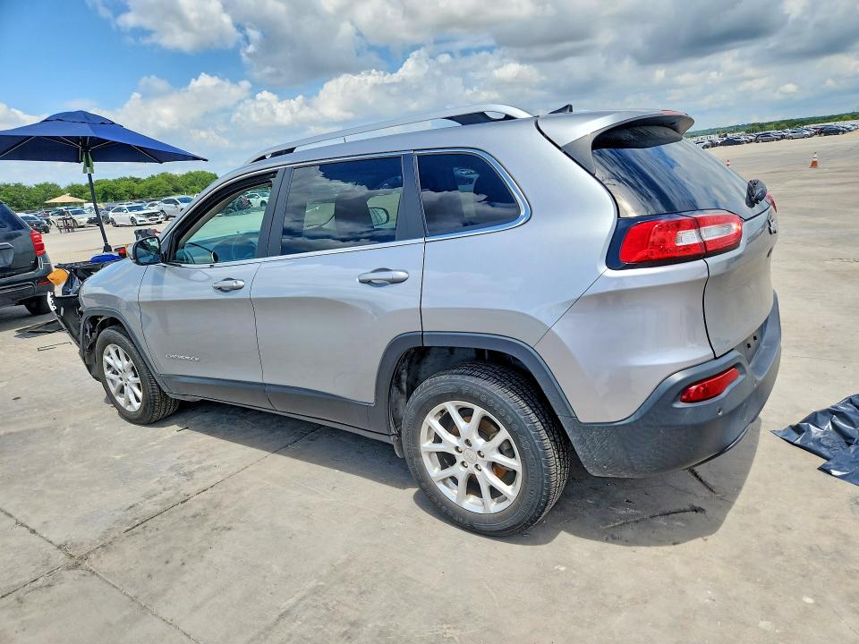 Photo 2 from auction – 2017 JEEP CHEROKEE with VIN 1C4PJLCB4HW593185