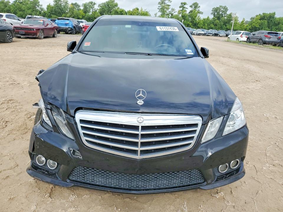 Photo 5 from auction – 2010 MERCEDES-BENZ E with VIN WDDHF8HB7AA085801