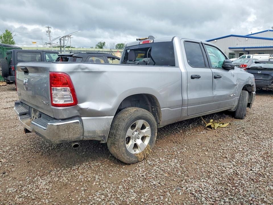 Photo 3 from auction – 2024 RAM 1500 with VIN 1C6RRFBG8RN203638