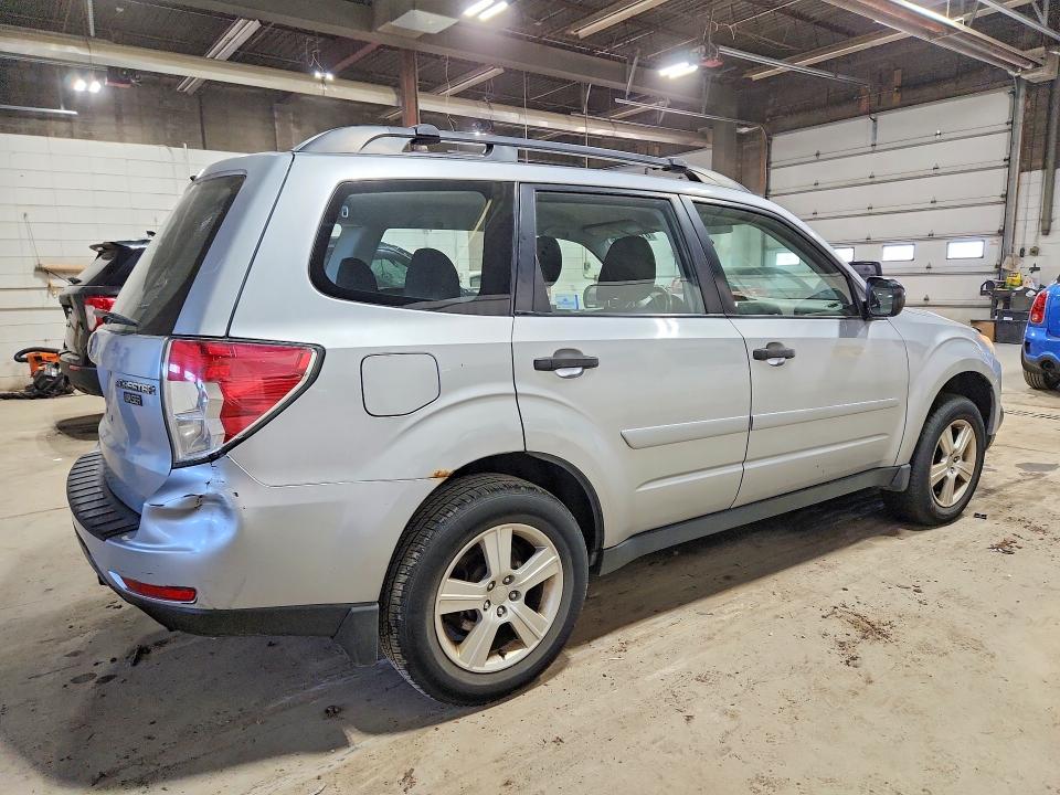 Photo 3 from auction – 2012 SUBARU FORESTER with VIN JF2SHBBC5CH412829