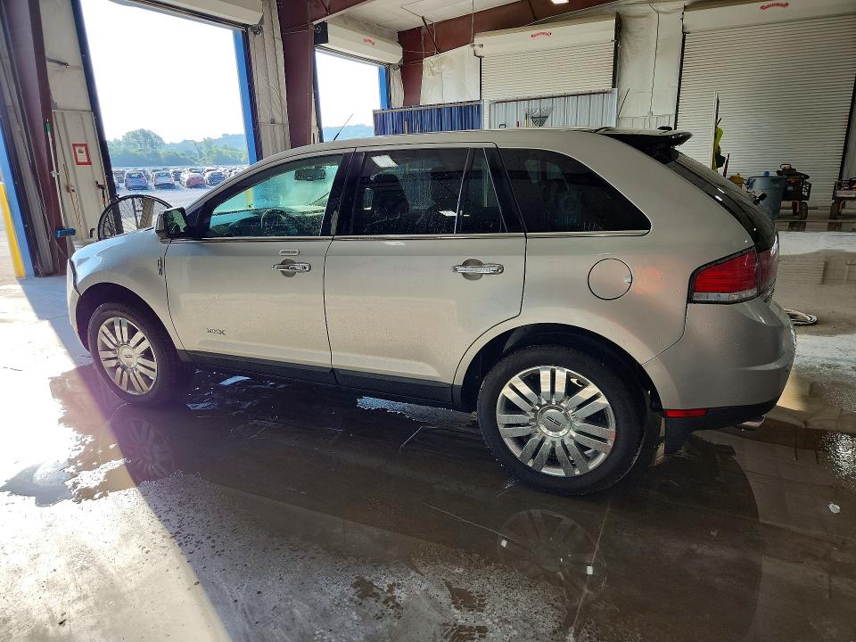 Photo 2 from auction – 2010 LINCOLN MKX with VIN 2LMDJ6JC8ABJ07078
